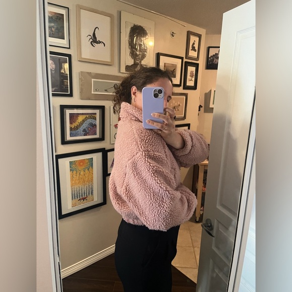 Urban heritage pink cropped teddy jacket - Picture 3 of 4